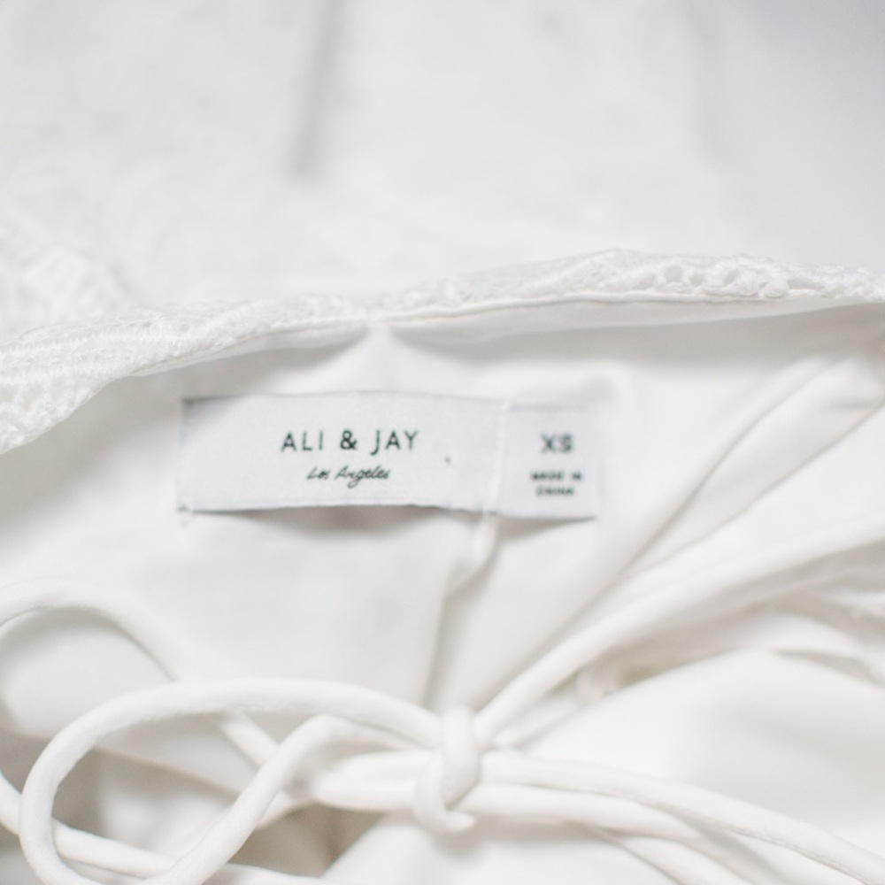 Ali & Jay Terrace Time Shift Dress - Picture 9 of 9